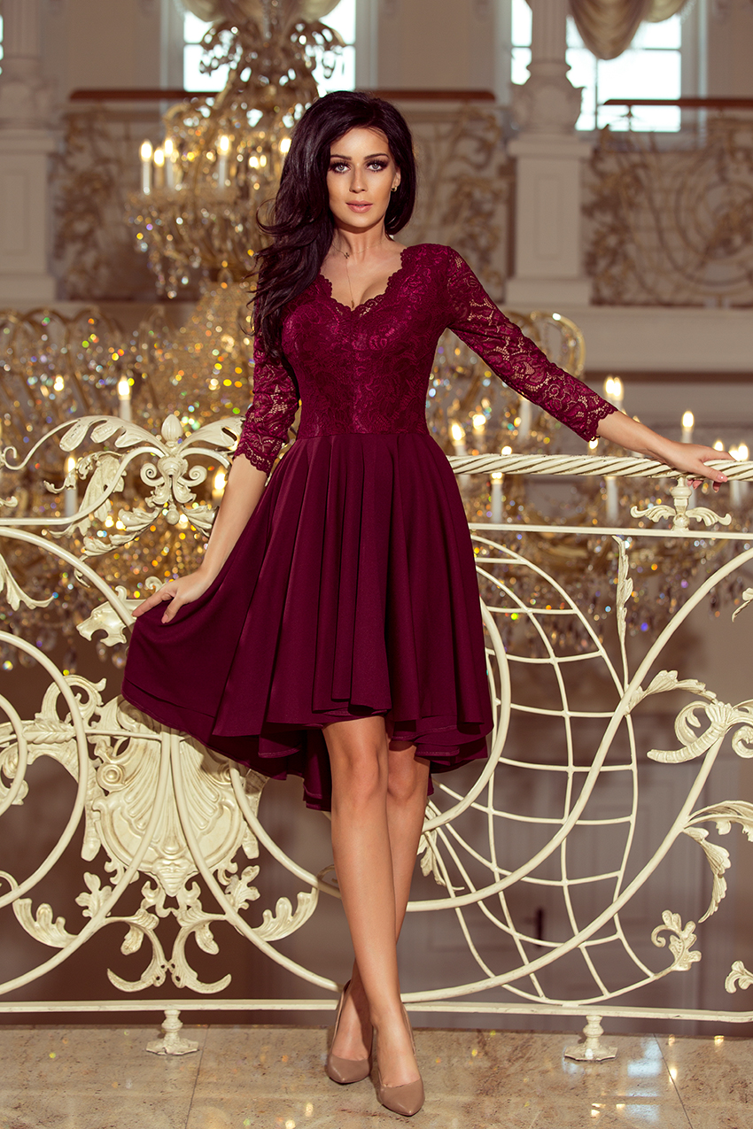 210-1 NICOLLE - Exkluzivní šaty s krajkou - burgundské barvy