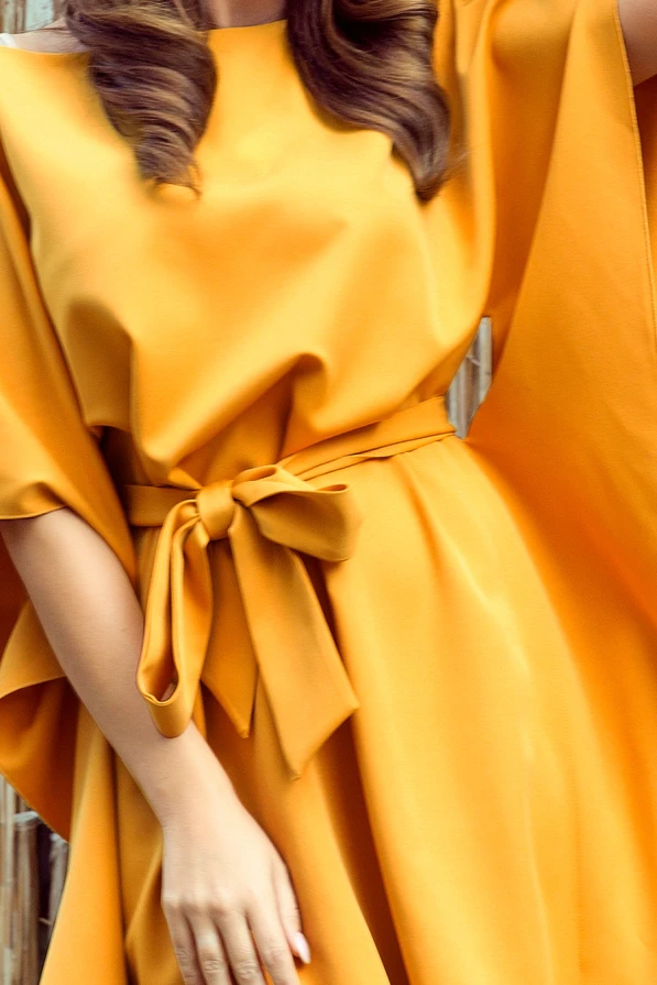 287-1 SOFIA Motýlkové šaty - medová barva