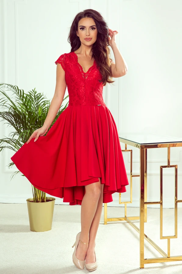 300-2 PATRICIA - Exkluzivní šaty s krajkou - červená barva