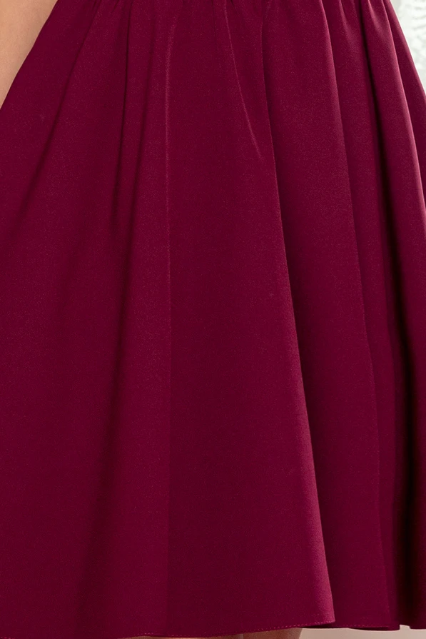 307-3 POLA šaty s volánky na krku - burgundské barvy