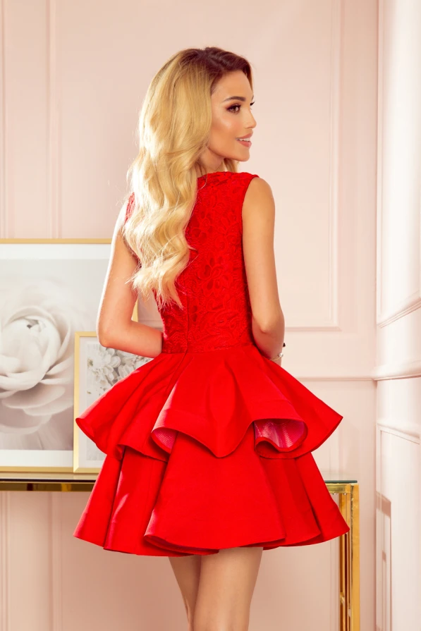 321-1 Exkluzivní šaty s krajkou výstřihem - červená