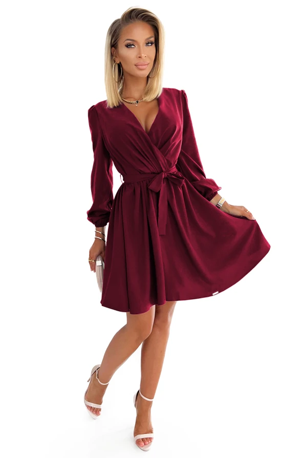 339-3 BINDY Ženské šaty s výstřihem - Vínová barva