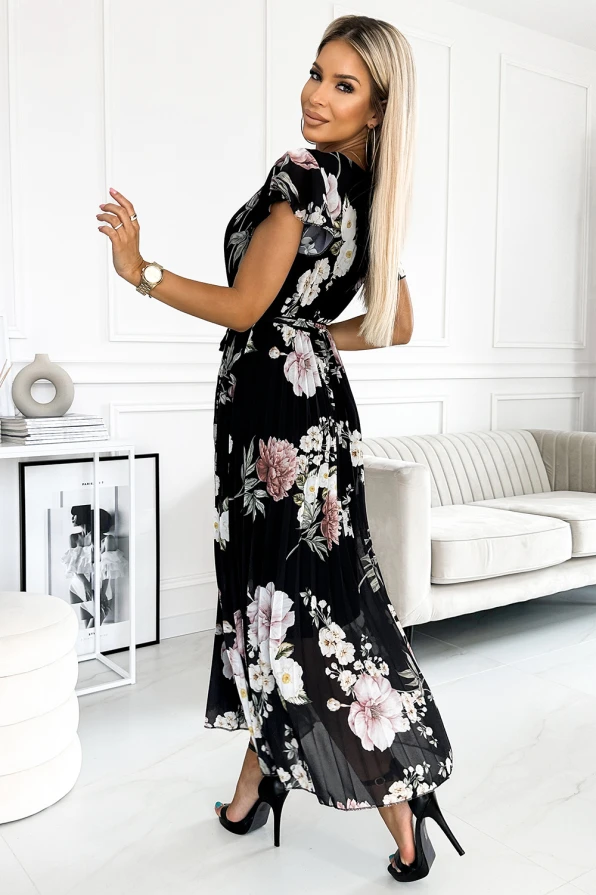 434-2 LISA Plisované midi šaty s výstřihem a volány - jarní květiny na černém pozadí
